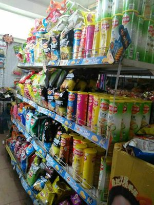 葫芦岛小洋人店面简介与商品批发贸易